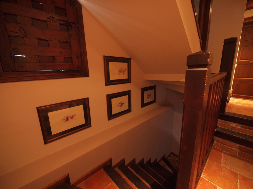 Los Ojos De La Mora Apartamentos Boutique Cuenca  Esterno foto