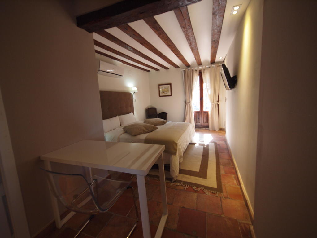 Los Ojos De La Mora Apartamentos Boutique Cuenca  Esterno foto