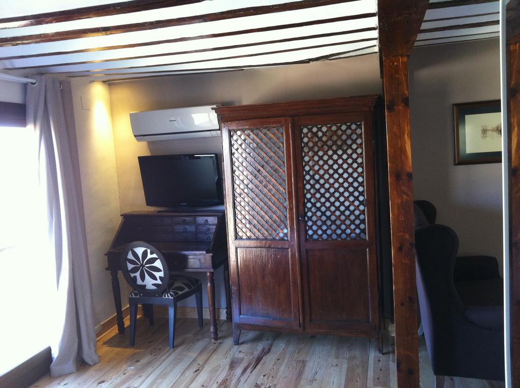 Los Ojos De La Mora Apartamentos Boutique Cuenca  Esterno foto